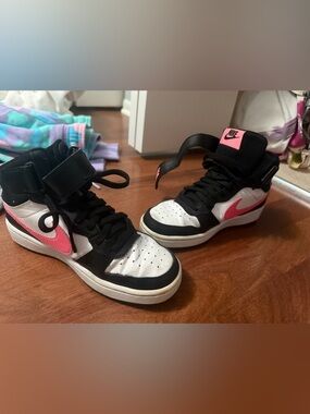 Nike Kids Black, White & Pink High-Top Sneakers
